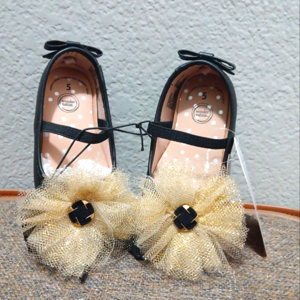 Baby Girl Handmade Flower Gold Tulle w/ Accent Black & Gold Button Shoes/Size: 5